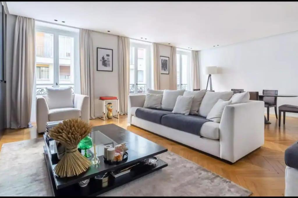 Amazing 2bdr/6pax Next To Champs Elysees Appartamento