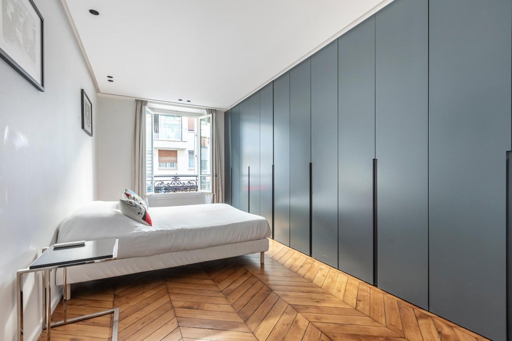 Appartamento Amazing 2bdr/6pax Next To Champs Elysees Parigi