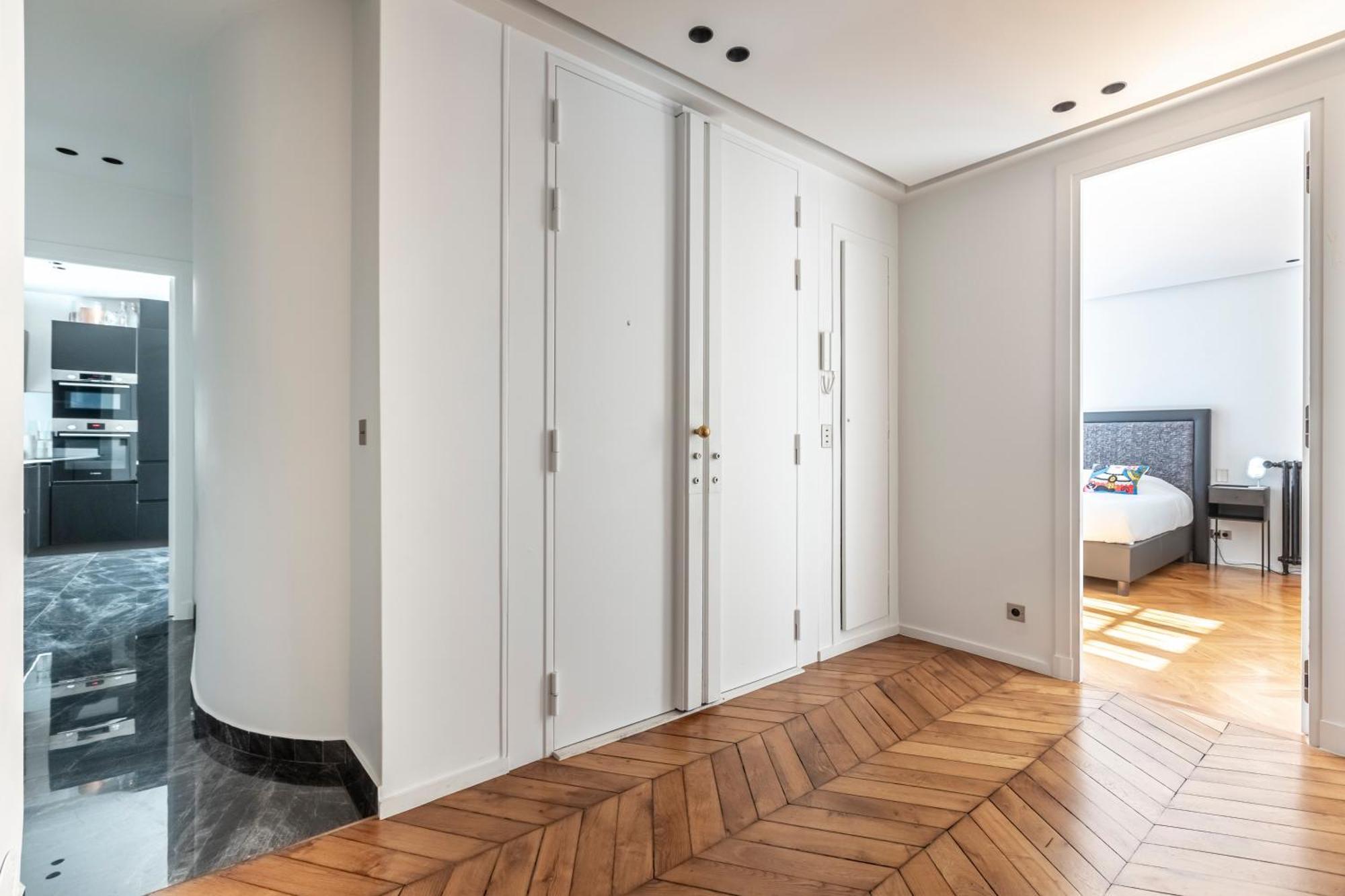 Amazing 2bdr/6pax Next To Champs Elysees Appartamento Parigi